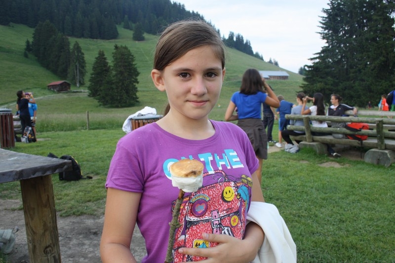 Village Camps International Summer Camp Leysin, Switzerland 2026-08-15 https://www.villagecamps.com/journals_admin/images/691-14-campfire yellows (105).jpg